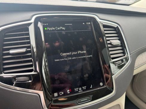 Used 2023 Volvo XC90 T8 Ultimate w/ Protection Package Premier image 25