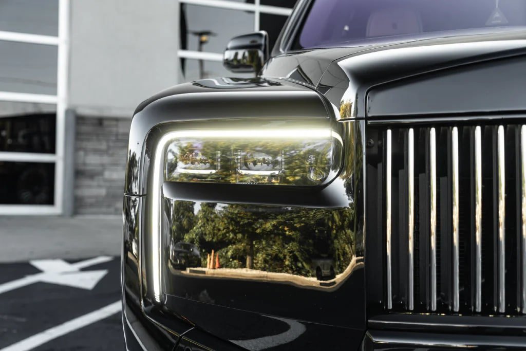 Used 2026 Rolls-Royce Cullinan w/ Cullinan Package AWD/4WD image 9