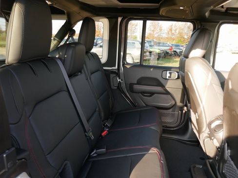 New 2026 Jeep Wrangler Unlimited Rubicon image 11
