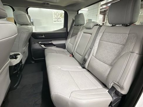 Used 2024 Toyota Tundra Limited image 25