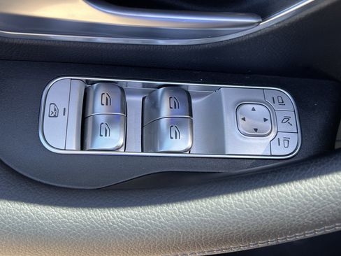 Certified 2025 Mercedes-Benz GLE 350 4MATIC image 15