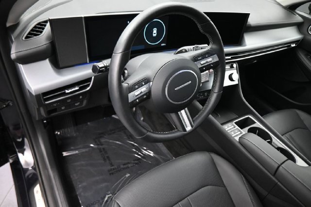 New 2026 Hyundai Sonata Limited FWD image 17