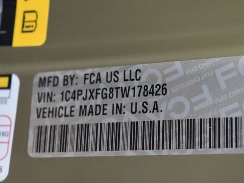 Used 2026 Jeep Wrangler Unlimited Rubicon AWD/4WD image 39