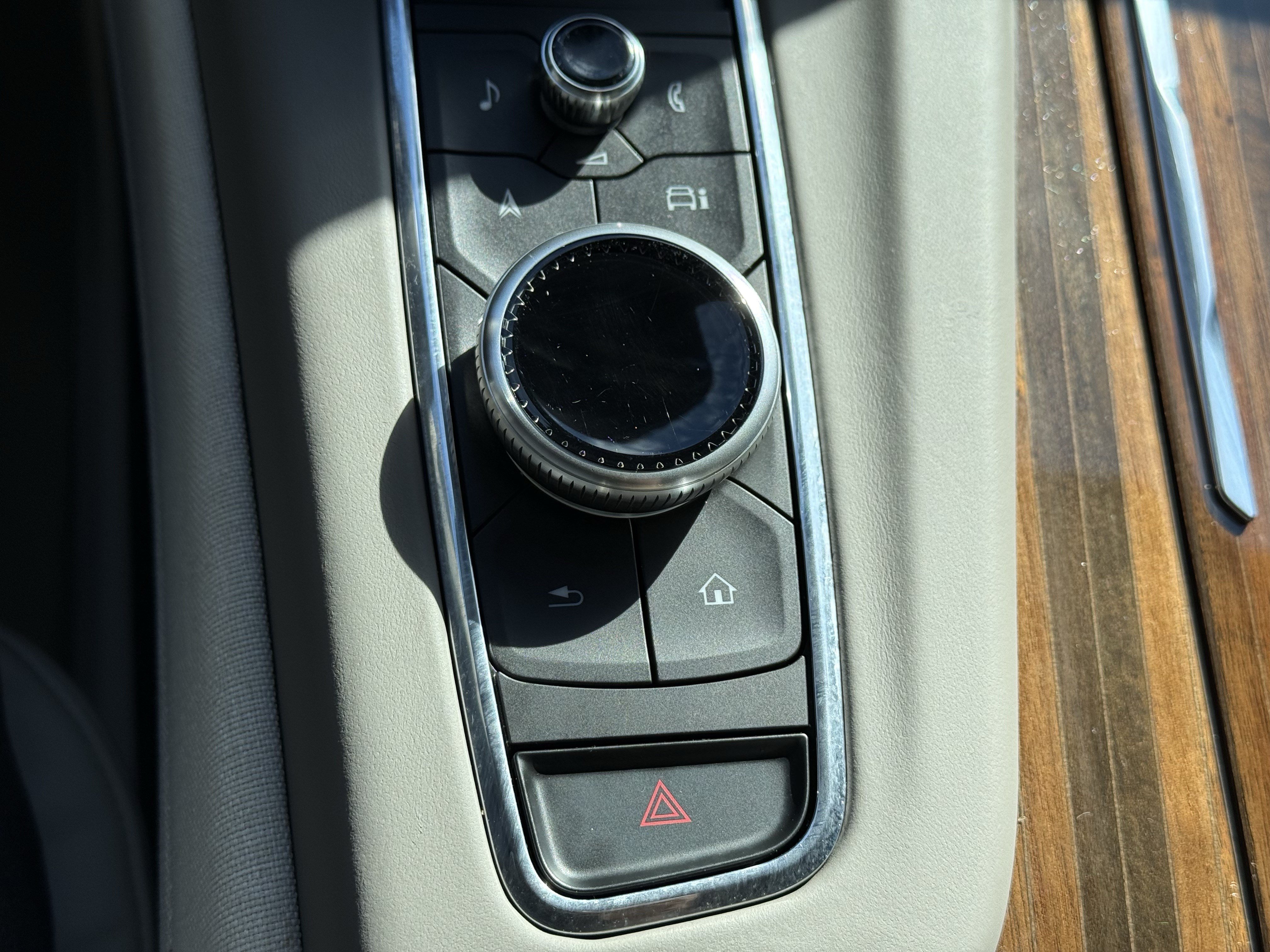 Used 2024 Cadillac Escalade Sport Platinum AWD/4WD image 27