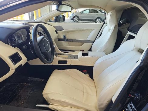 Used 2013 Aston Martin V8 Vantage Roadster RWD image 3