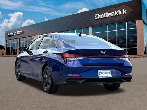 Certified 2021 Hyundai Elantra SEL image 8