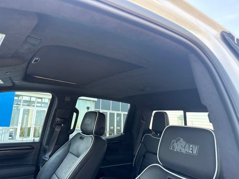 Used 2023 GMC Sierra 1500 AT4X w/ AT4X AEV Edition AWD/4WD image 17
