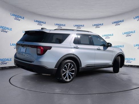 New 2026 Ford Explorer ST-Line w/ Premium Package RWD image 4