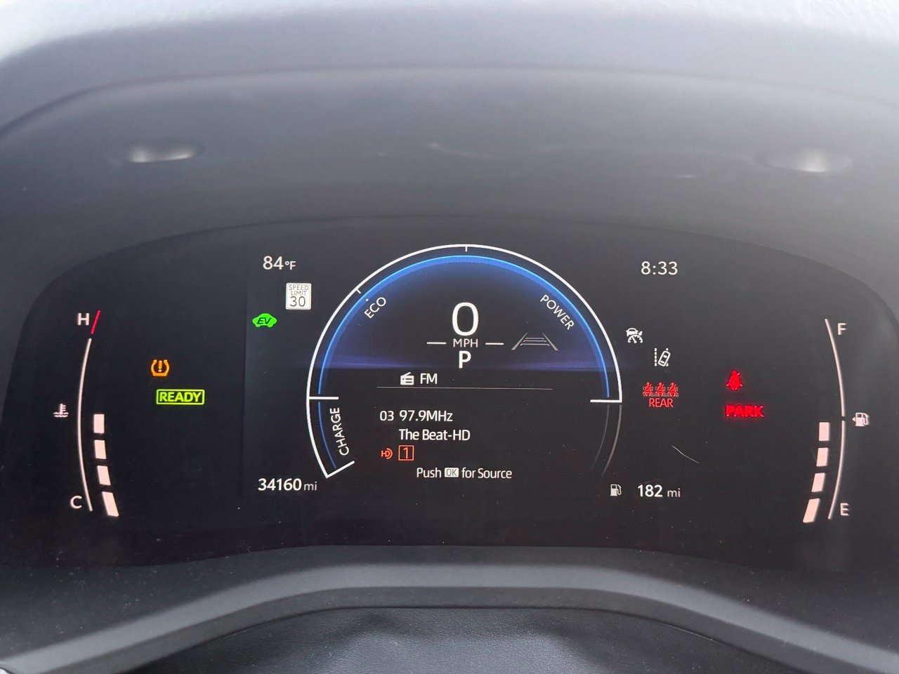 Used 2025 Toyota Camry SE w/ Convenience Package FWD image 15