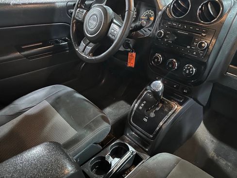 Used 2014 Jeep Patriot Latitude image 7