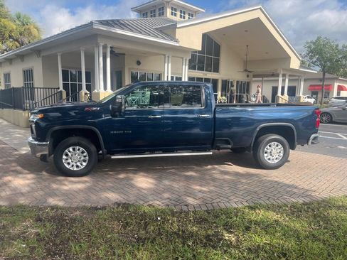 Used 2021 Chevrolet Silverado 3500 LTZ w/ LTZ Convenience Package AWD/4WD image 2