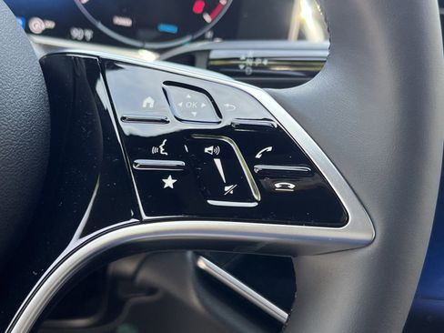 New 2026 Mercedes-Benz E 350 4MATIC Sedan image 37