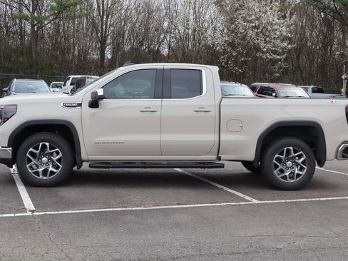 New 2026 GMC Sierra 1500 SLE w/ X31 Off-Road Package AWD/4WD image 5