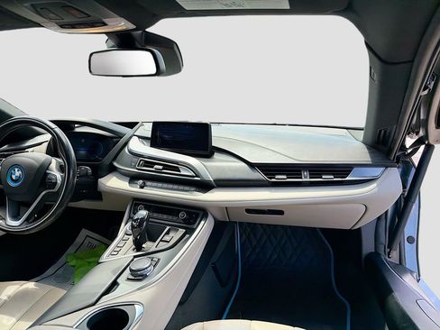 Used 2015 BMW i8 image 17