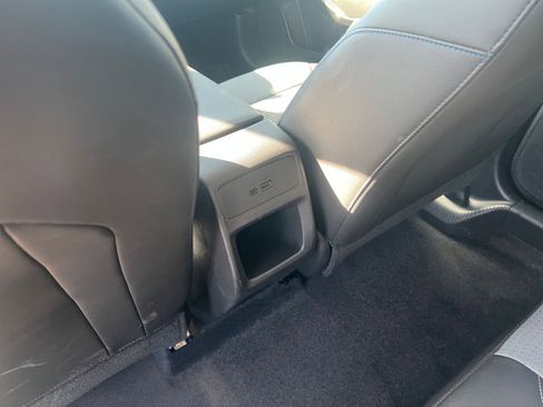 Used 2025 Chevrolet Trax LT FWD image 23