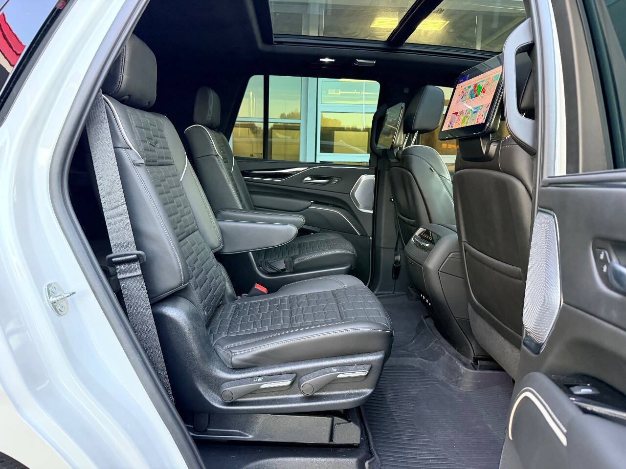 Used 2023 Cadillac Escalade V w/ LPO, Floor Liner Package AWD/4WD image 40