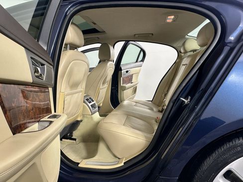 Used 2009 Jaguar XF Premium image 28