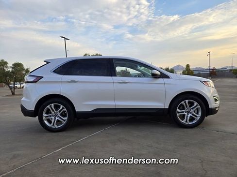 Used 2018 Ford Edge Titanium w/ Equipment Group 302A AWD/4WD image 7