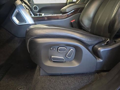 Used 2015 Land Rover Range Rover Supercharged AWD/4WD image 30