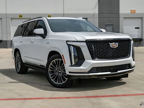Used 2025 Cadillac Escalade Sport Platinum image 24