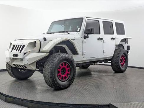 Used 2016 Jeep Wrangler Unlimited Rubicon AWD/4WD image 2