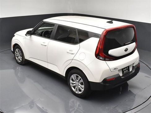 Certified 2021 Kia Soul LX image 43