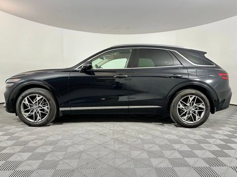 Used 2022 Genesis GV70 2.5T w/ Select Package AWD/4WD image 18