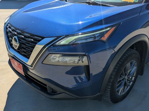 Used 2021 Nissan Rogue S AWD/4WD image 6