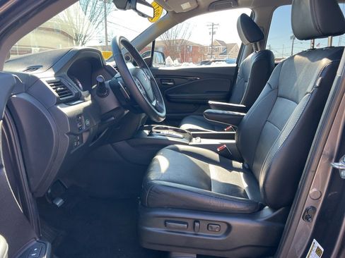 Used 2017 Honda Pilot Elite image 12