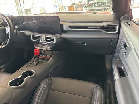 Used 2024 Ford Mustang GT Premium image 7