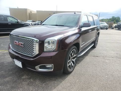 Used 2017 GMC Yukon XL Denali w/ Open Road Package AWD/4WD image 1