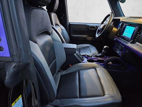 Used 2023 Ford Bronco Black Diamond w/ Sasquatch Package image 22