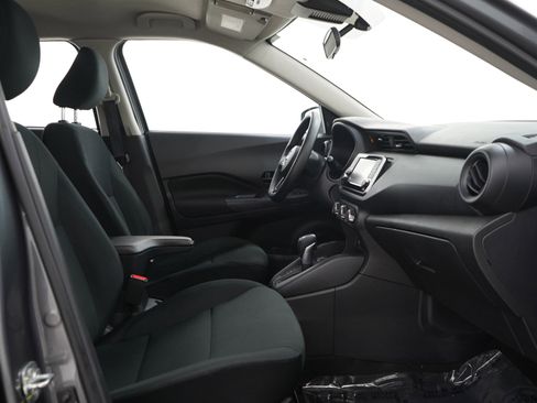 Used 2024 Nissan Kicks S FWD image 12