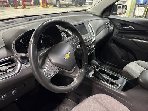 Used 2024 Chevrolet Equinox LT w/ LPO, Floor Liner Package image 7