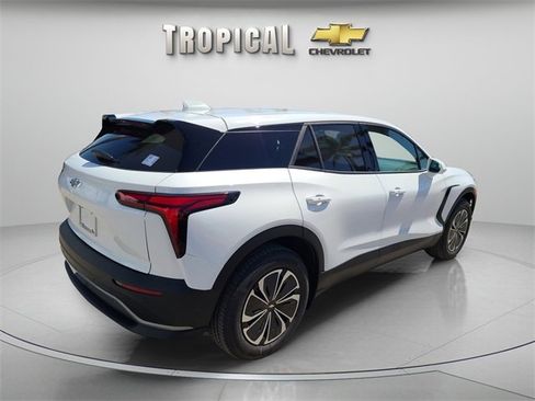 New 2025 Chevrolet Blazer EV LT image 5