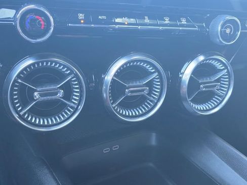 Certified 2024 Chevrolet Blazer EV LT AWD/4WD image 29