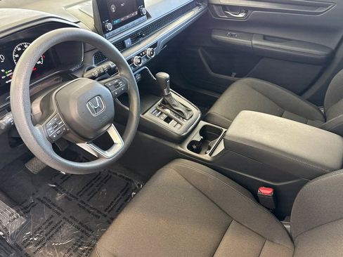 Used 2023 Honda CR-V LX image 9