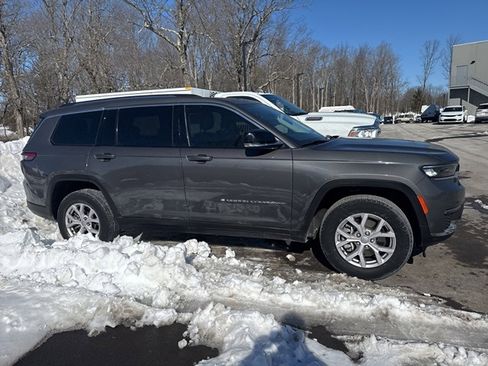 Used 2022 Jeep Grand Cherokee L Limited image 14