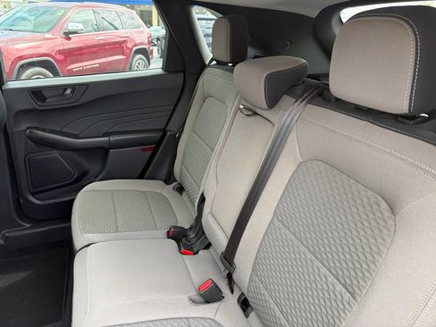 Used 2022 Ford Escape SE w/ SE Sport Appearance Package AWD/4WD image 8