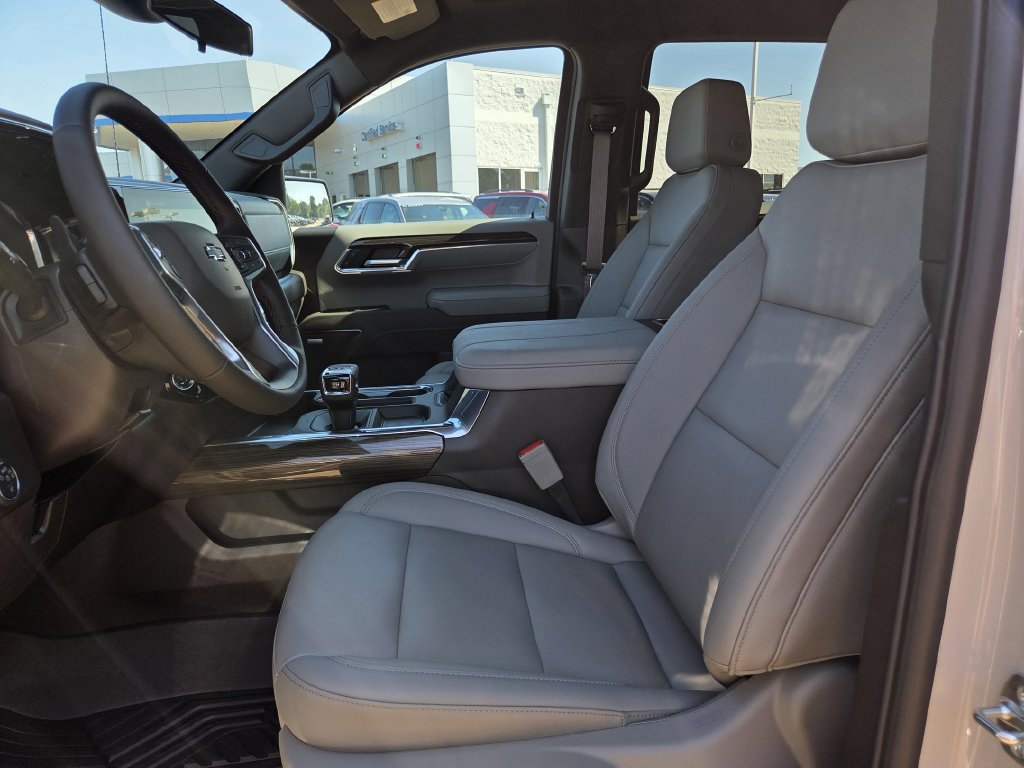 New 2026 Chevrolet Silverado 1500 RST w/ Z71 Off-Road Package AWD/4WD image 17