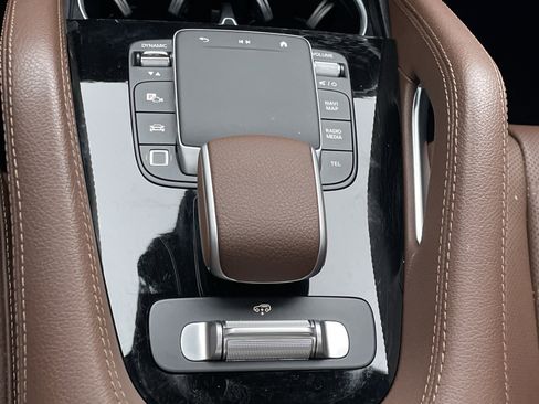 Certified 2025 Mercedes-Benz GLS 450 4MATIC image 36