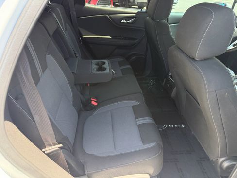 Used 2024 Chevrolet Blazer LT w/ Convenience Package FWD image 20