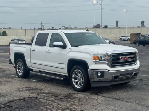 Used 2014 GMC Sierra 1500 SLT w/ SLT Crew Cab Value Package image 2