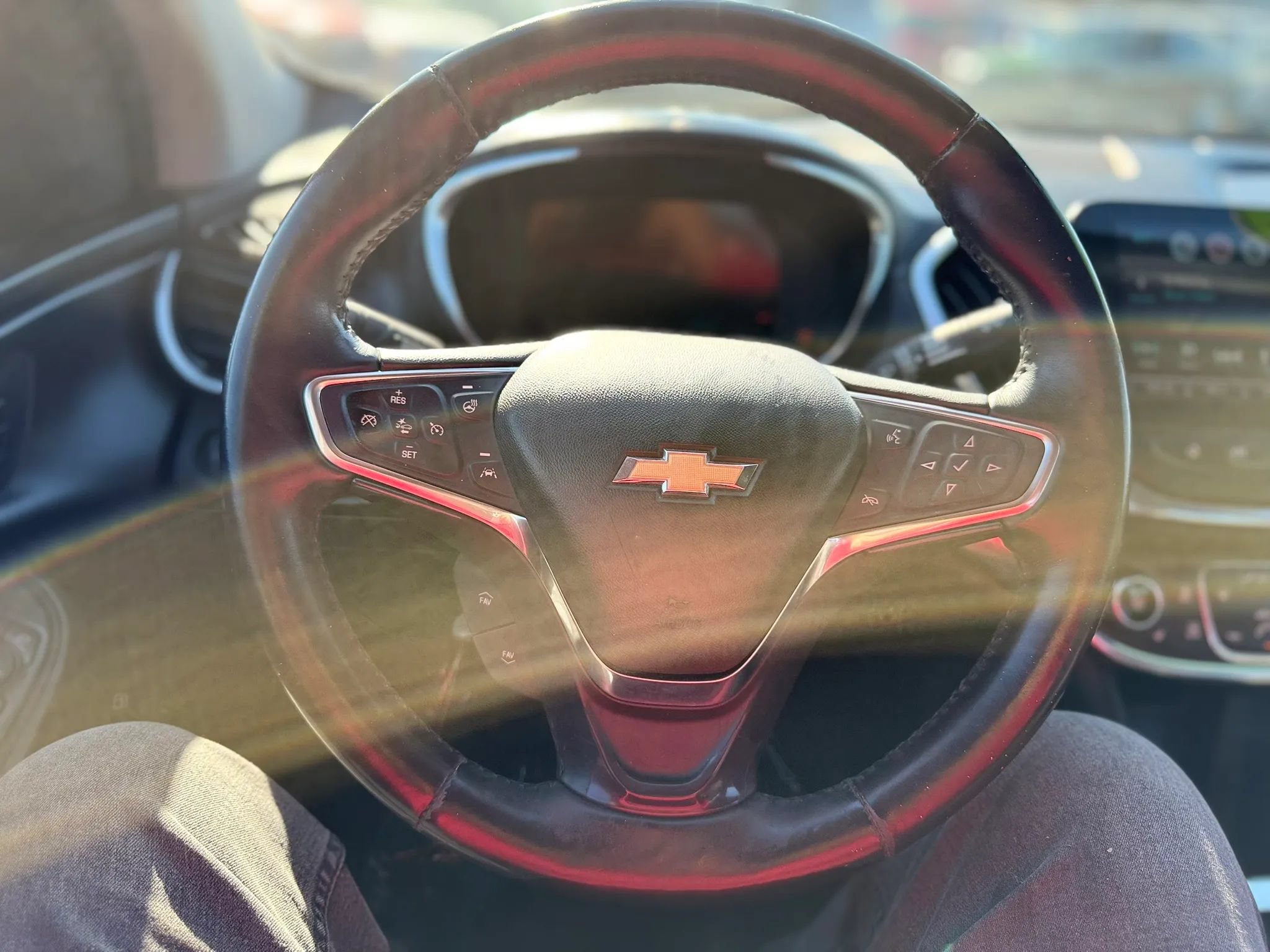 Used 2017 Chevrolet Volt Premier w/ Driver Confidence II Package FWD image 33