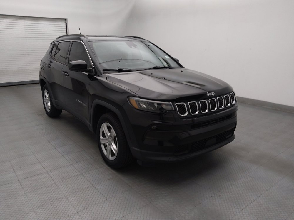 Used 2023 Jeep Compass Latitude w/ Convenience Group AWD/4WD image 13