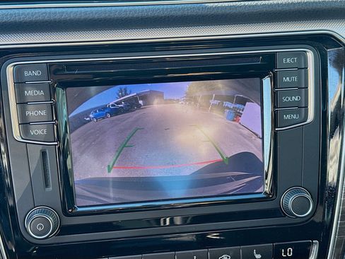 Used 2016 Volkswagen Passat 1.8T SE image 13