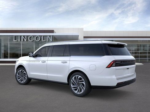 New 2025 Lincoln Navigator L Reserve AWD/4WD image 4