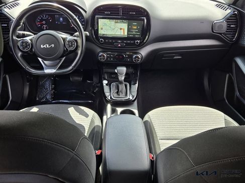 Certified 2022 Kia Soul GT-Line FWD image 12