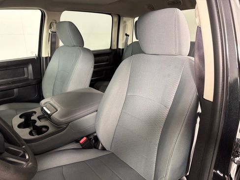 Used 2016 RAM 1500 Express w/ Popular Equipment Group AWD/4WD image 12