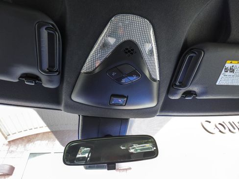 Used 2020 Toyota C-HR XLE FWD image 31